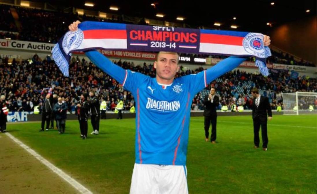 Arnold Peralta salió campeón con el Rangers en la Segunda División de Escocia.