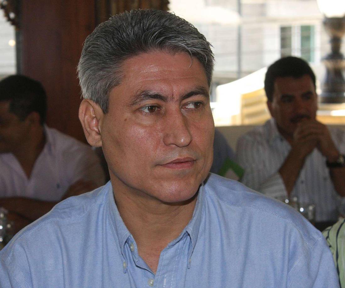 <b>7. Walter Manuel Perdomo</b> es jefe municipal de Villanueva (Cortés): su salario mensual es de L83,635.00