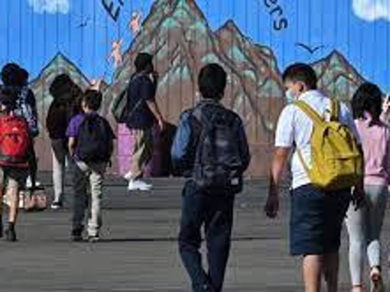 Las autoridades de Florida realizan millonaria inversión para reforzar la seguridad en las escuelas.