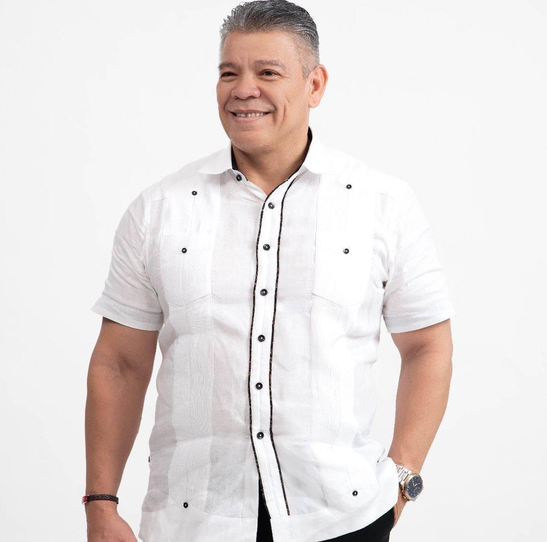 Omar Menjivar se retracta tras crítica a María Antonieta Mejía y ella responde