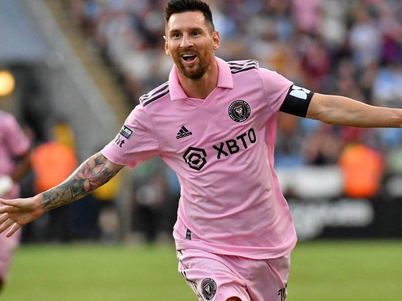 Después de que Lionel Messi dijera que se unía al Inter Miami, las tiendas y proveedores pidieron a Adidas casi medio millón de playeras.