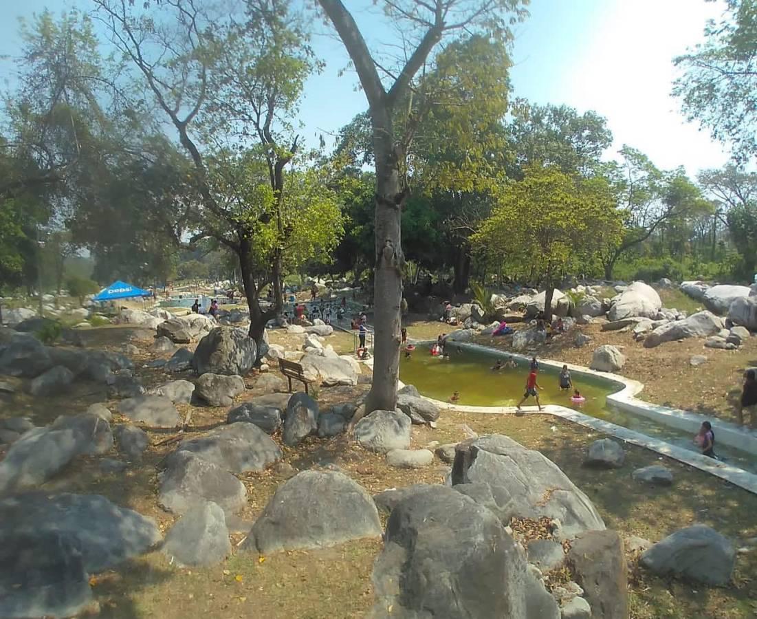 Aqua Mundo es uno de los primeros parque acuáticos de la ciudad.