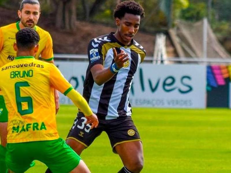 Bryan Róchez anotó en la derrota del CD Nacional ante Clube Desportivo de Mafra .