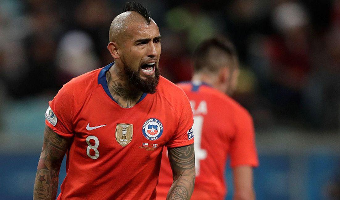 Arturo Vidal lanza dardo para Argentina en pleno Mundial