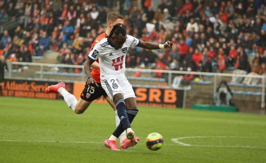 En su primer partido como titular, “La Panterita” no desaprovechó la oportunidad y se estrenó como goleador del Bordeaux en el duelo donde empataron 1-1 ante Lorient por la jornada 11 de la primera división del fútbol francés.