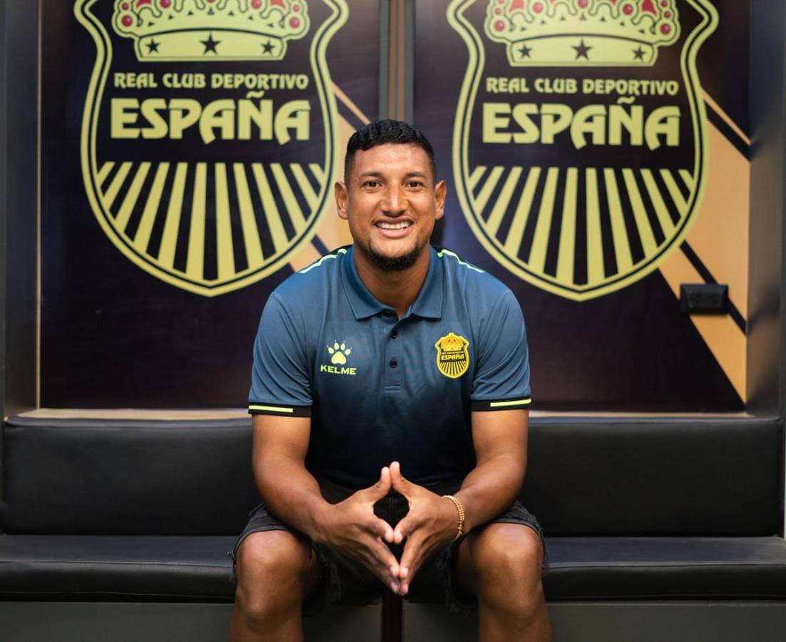 Bryan Acosta se sincera: la vuelta al Real España y el momento más duro de su carrera