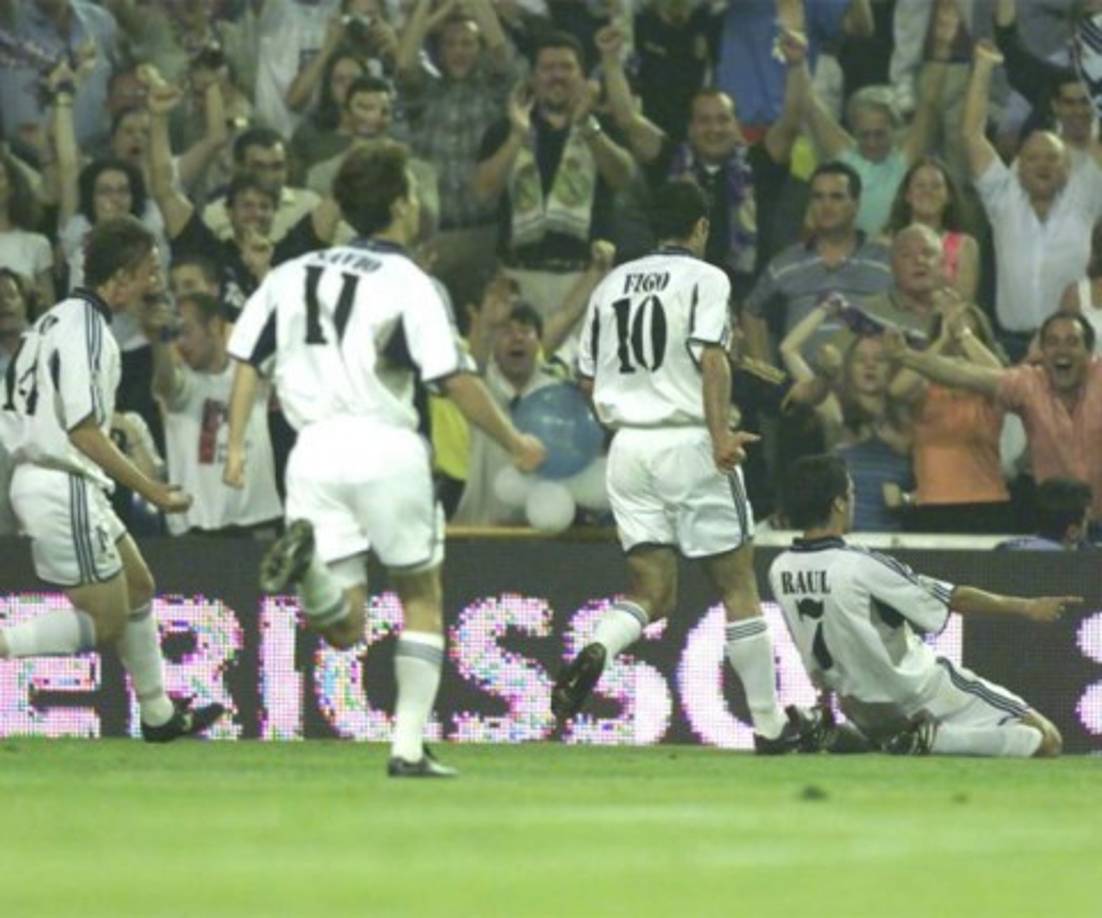 El año de 'su' Balón de Oro. Fue en 2001. Ganó la Liga, fue Pichichi en Liga y Champions y se quedó con la miel en los labios de recibir un Balón de Oro que se mereció.