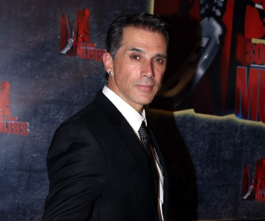 El actor Sergio Mayer, elegido como aspirante al Congreso por Morena, también expresó su respaldo público a AMLO.