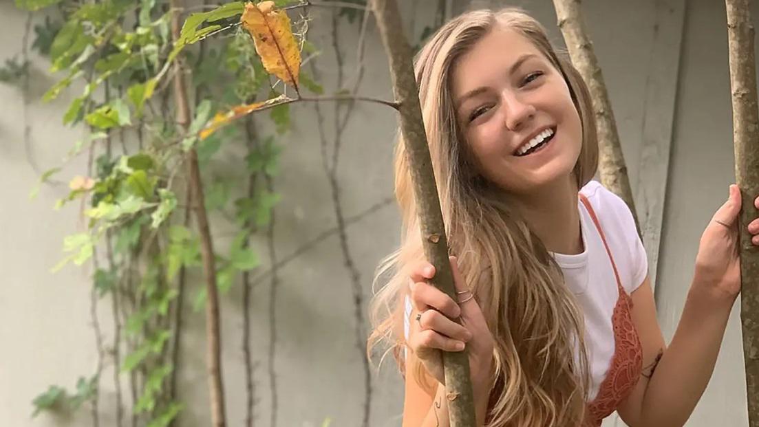 Juez otorga 3 millones de dólares a familia de joven asesinada por su novio