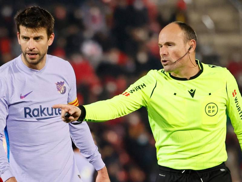 Gerard Piqué calentó a los aficionados del Real Madrid en redes sociales.