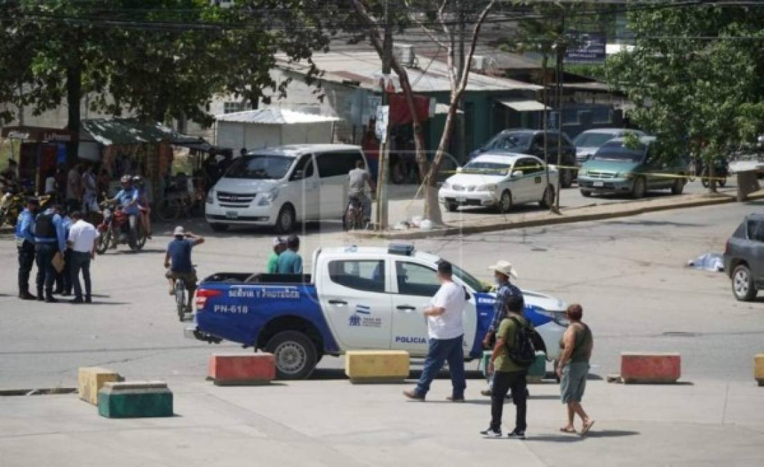 El hecho ocurrió frente al parque central de La Lima, área concurrida por pobladores y de alto movimiento comercial. Allí se ubica el punto de taxis de la ruta que cubría la víctima.