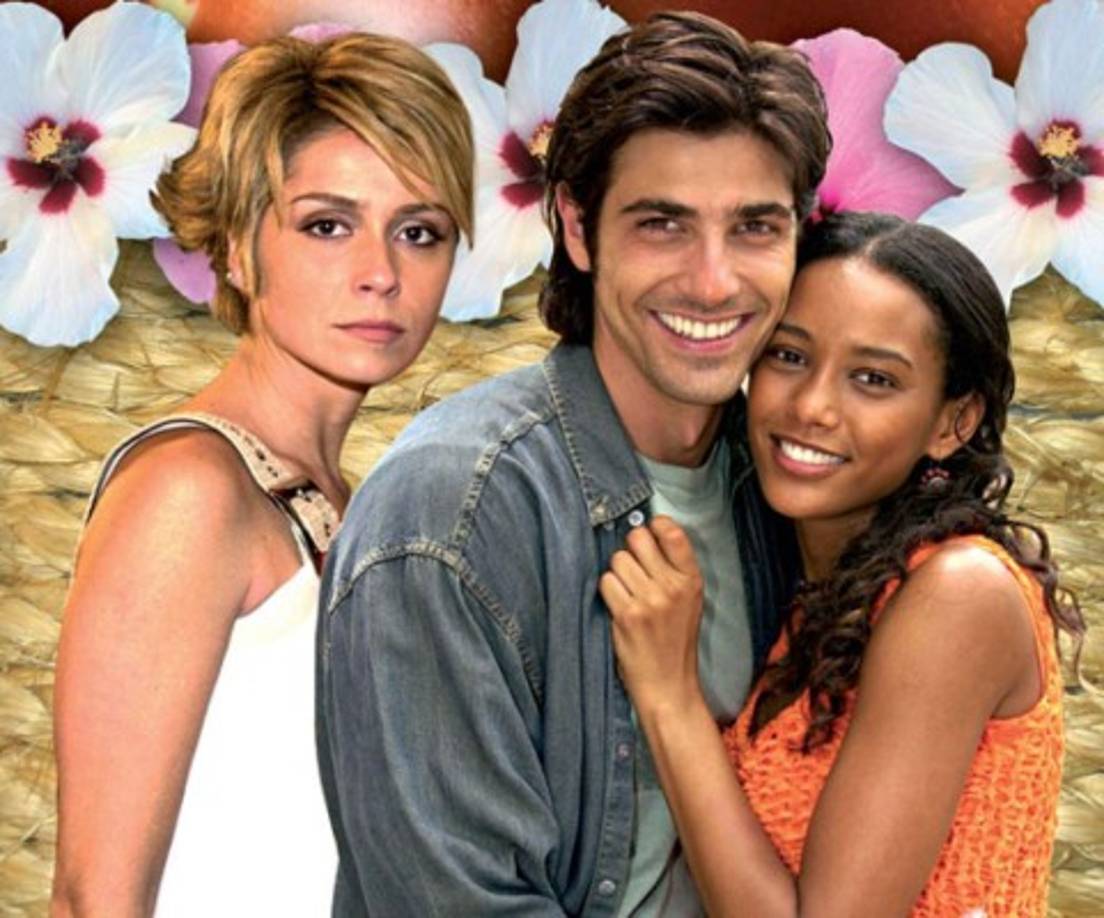 Antonelli interpretó su primer papel antagónico, la malvada Bárbara en la novela 'El color del pecado'.