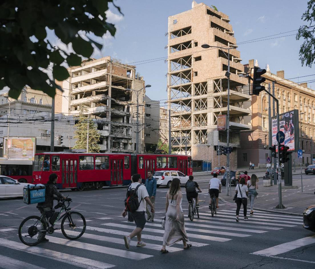 Proyecto de la familia Trump genera una tormenta judicial en Serbia