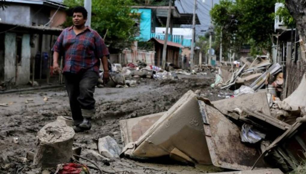 Honduras permanece con inundaciones tras un mes del paso de Eta y Iota