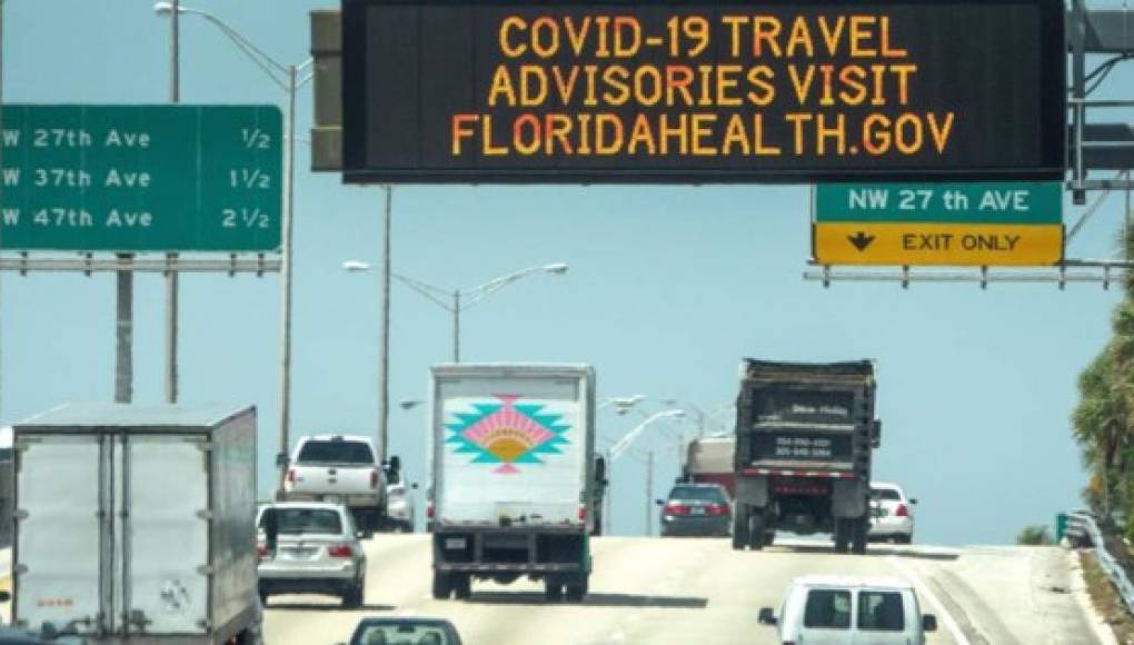 Confusión y casi 2.800 casos nuevos de COVID-19 tras la orden de reapertura en Florida