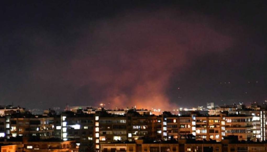 Siria advierte de que el bombardeo de Estados Unidos traerá 'consecuencias'