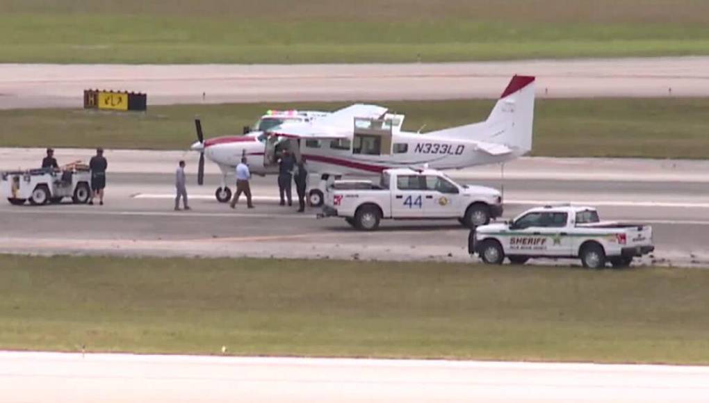 Pasajero aterriza avioneta en Florida luego de que el piloto sufriera problemas de salud