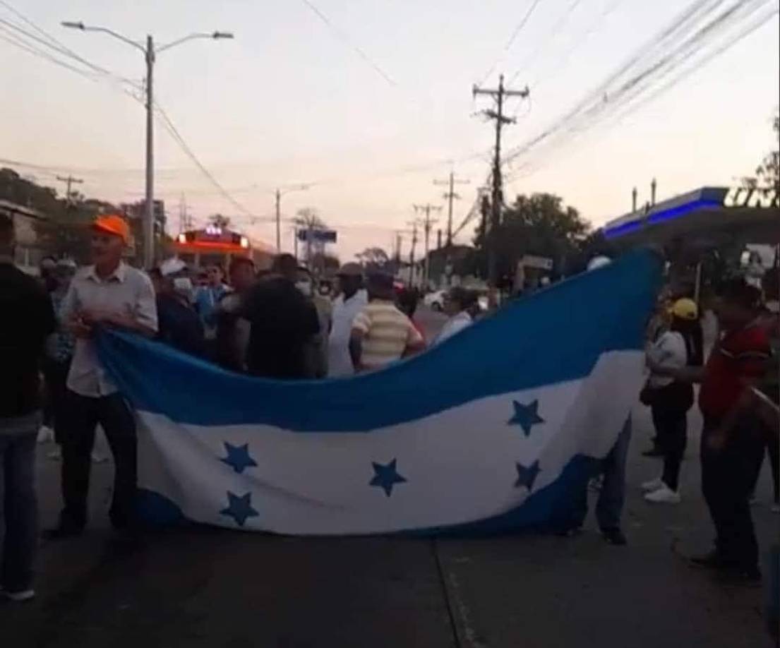 La toma se desarrolló pese a lo anunciado ayer por la Secretaría de Infraestructura y Transporte (SIT). 