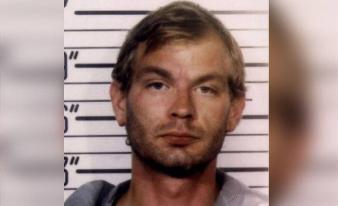 Jeff Dahmer fue acusado de asesinar 17 personas a sangre fría y algunos de ellos les comió algunas partes.
