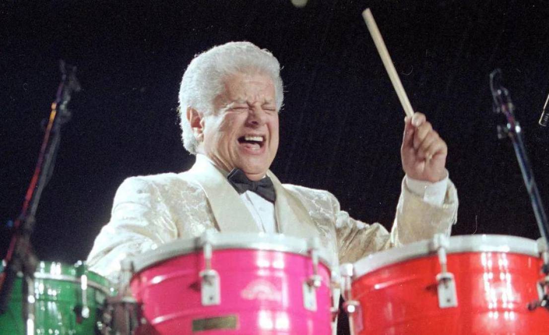 Tito Puente se llama en la vida real Ernesto Antonio Puente. El puertorriqueño falleció a finales del mes de mayo del año 2000. 