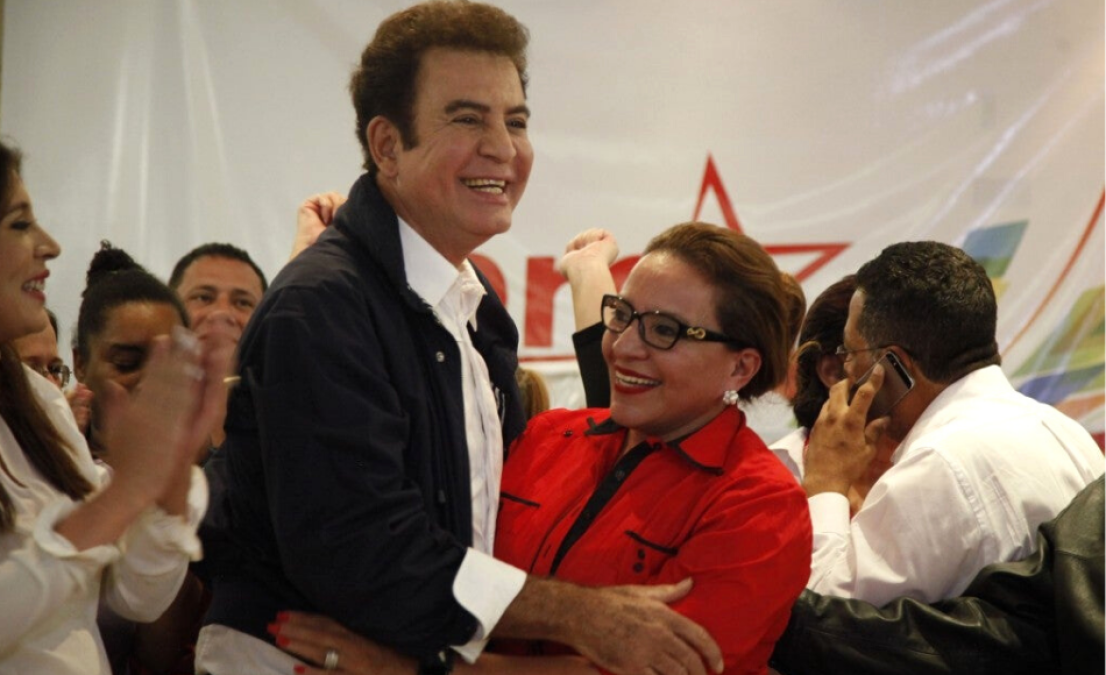 En 2017, Xiomara buscaba nuevamente la presidencia, sin embargo, cedió su canditura presidencial a Salvador Nasralla para ser primera designada en la llamada Alianza de oposición que perdió contra Juan Orlando Hernández quien se reeligió como presidente de Honduras. 