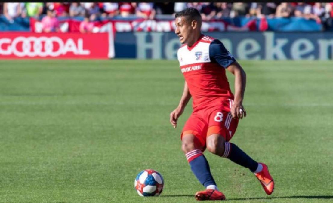 Bryan Acosta: La ficha del mediocampista hondureño que juega en el FC Dallas de EEUU es de 2 millones de euros.