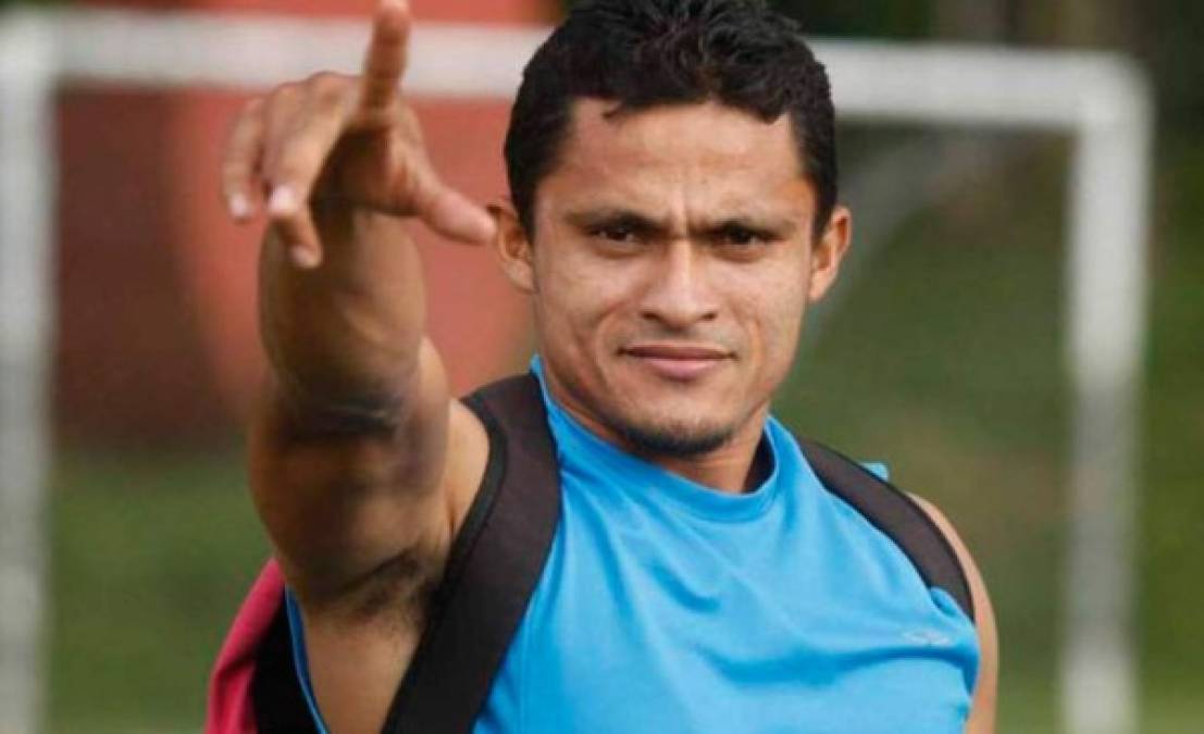 Ñangui Cardona: El futbolista hondureño decidió irse a trabajar a Estados Unidos y es baja oficial en el Honduras Progreso. En el cuadro progreseño le abrieron las puertas para que vuelva al club en el 2021.