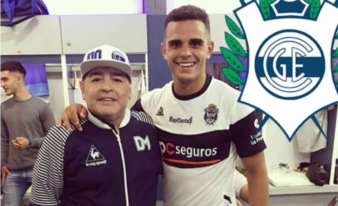 El Olimpia busca el fichaje del joven mediocampista argentino Patricio Monti, quien milita en el Club de Gimnasia y Esgrima La Plata, donde fue dirigido el último año por Diego Maradona. La información fue revelada por el periodista Óscar Fúnez, relator en Tigo Sports.