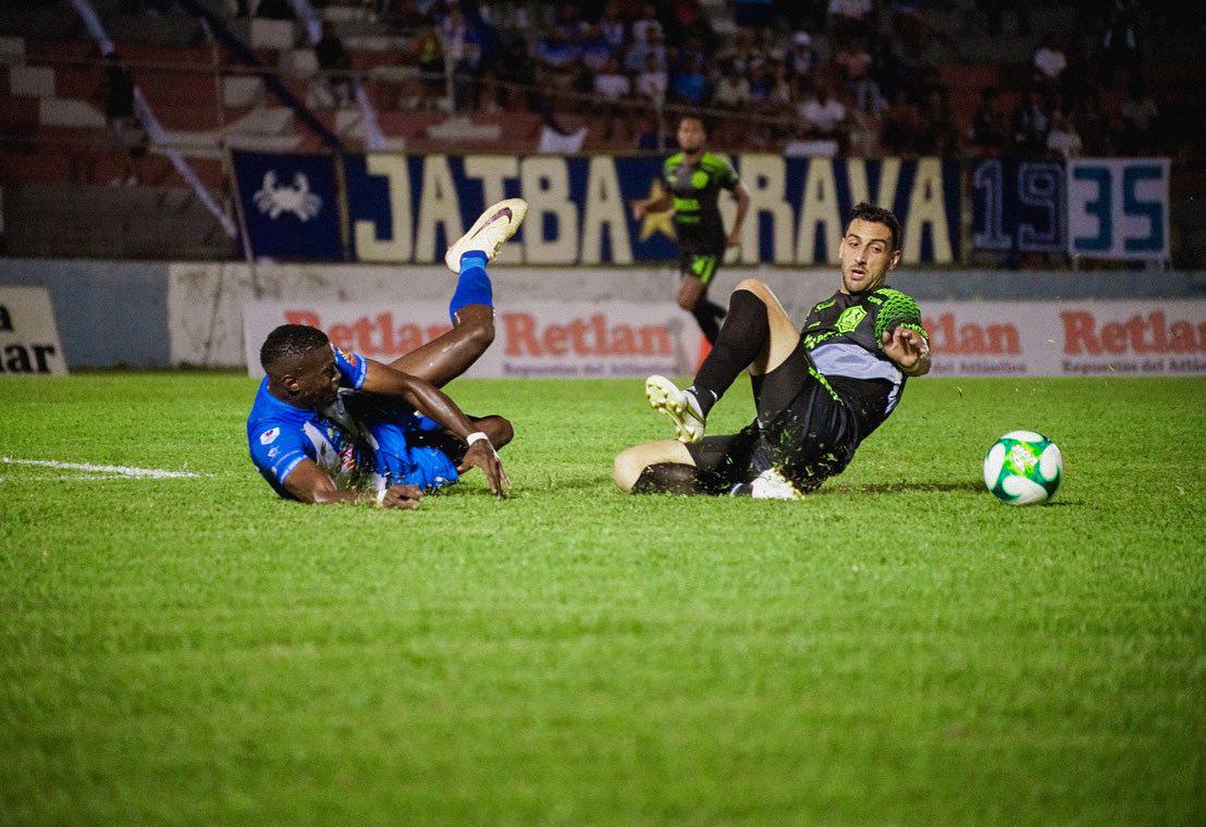 Victoria rescata empate ante Olancho FC gracias a error de Harold Fonseca