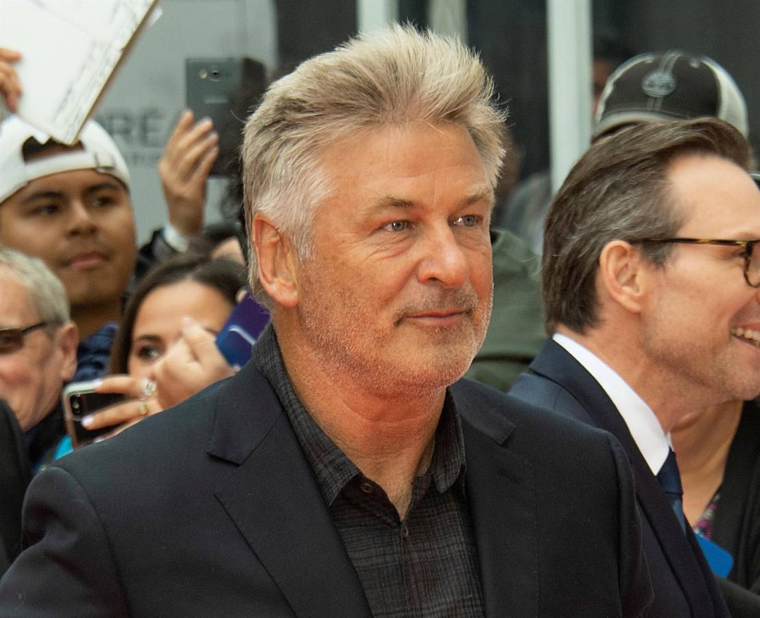 Alec Baldwin, en contacto con la policía todos los días tras trágico accidente