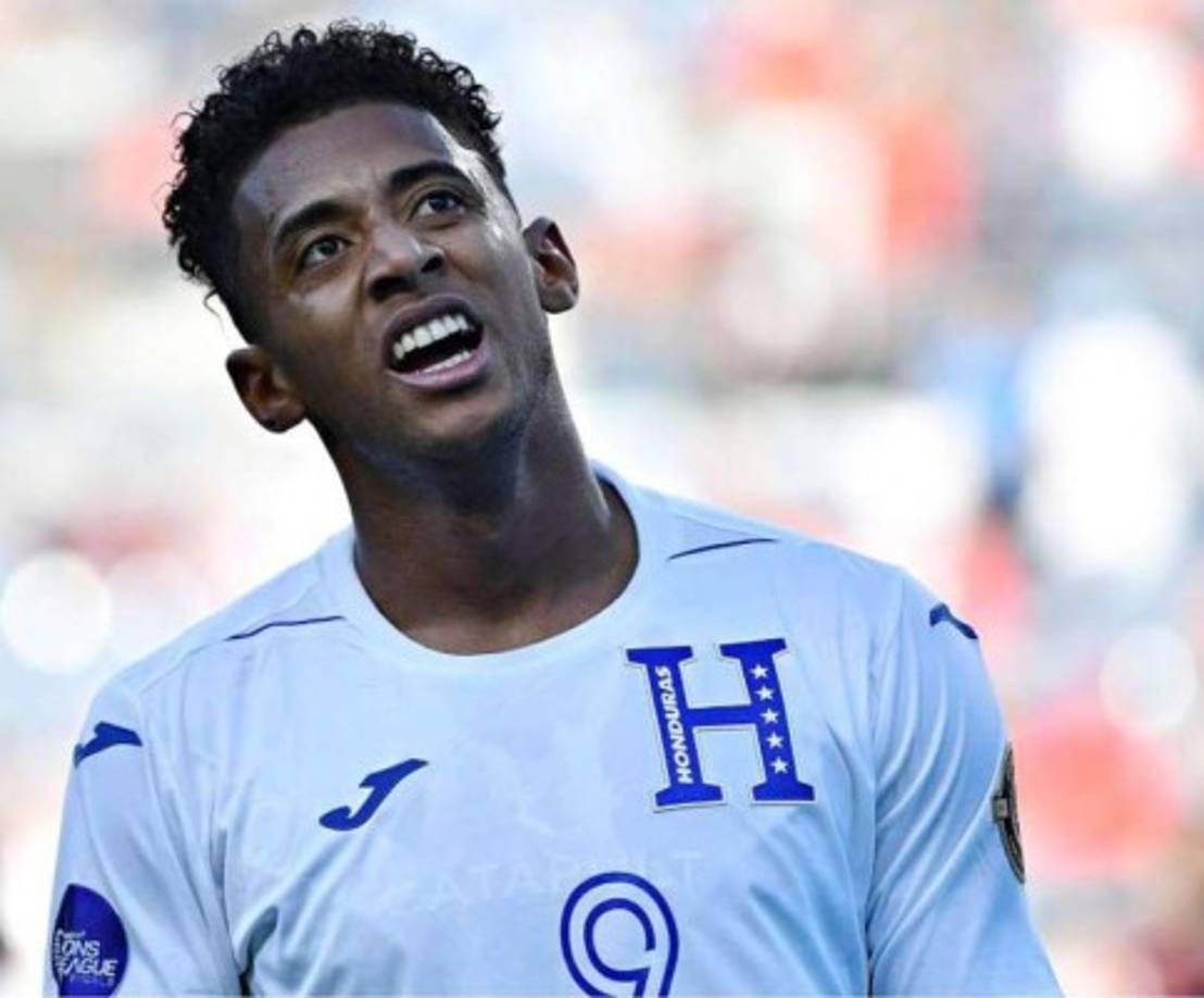 Antony Choco Lozano: El delantero del Cádiz no estará en el 11 titular de la H ya que presenta molestias.