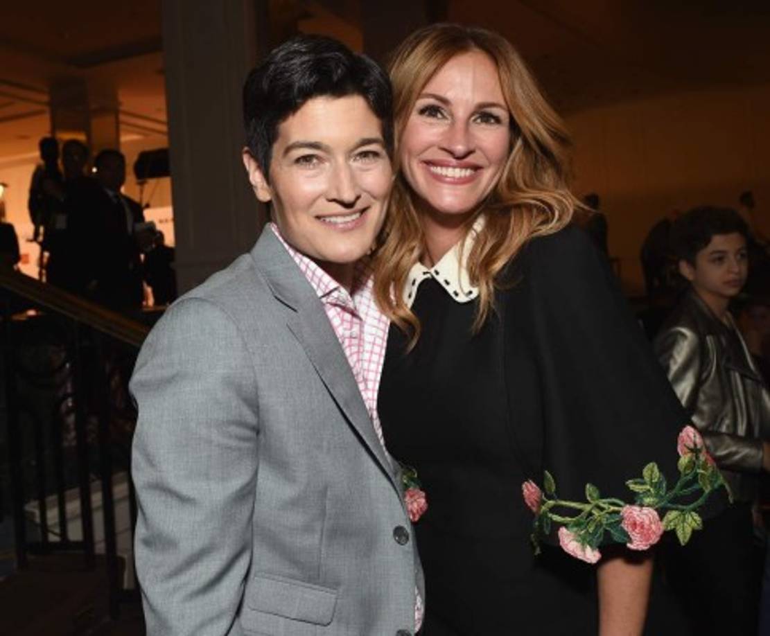 Julia Roberts con la directora de GLSEN.