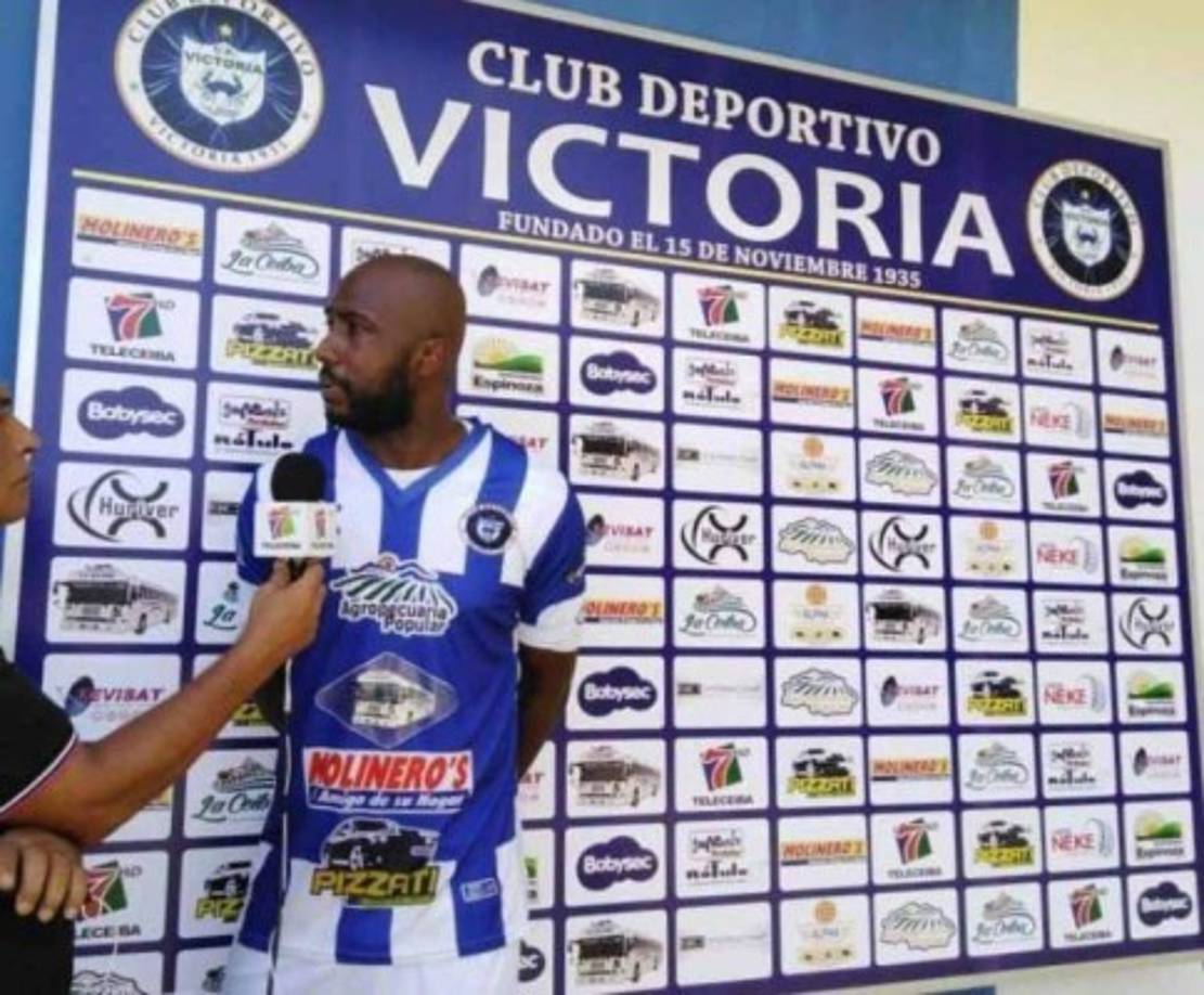 Pastor Martínez: El experimentado defensor ha sido presentado como nuevo refuerzo del Victoria de la segunda división de Honduras. Ha jugado en la Liga Nacional en clubes como Honduras Progreso y Marathón.<br/>