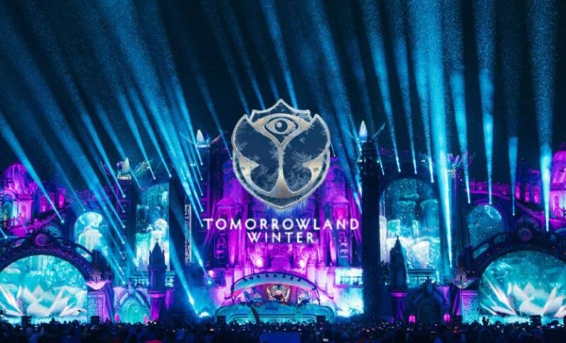 TOMORROWLAND, A LA ESPERA DE IR A BRASIL Y BÉLGICA<br/>La edición de invierno del festival Tomorrowland, que iba a celebrarse entre el 14 y el 21 de marzo en la estación de esquí Alpe d'Huez, fue cancelada oficialmente la semana pasada con 'gran dolor de corazón', según sus organizadores, que tomaron la decisión tras hablar con las autoridades francesas. Tomorrowland nació en 2005 con la idea de crear un festival de electrónica diurno. Cada año se celebra una edición en invierno en los Alpes, otra en Brasil en abril y la última en Boom (Bélgica) en julio y en su última edición en Bélgica reunió a más de 400.000 asistentes.<br/>