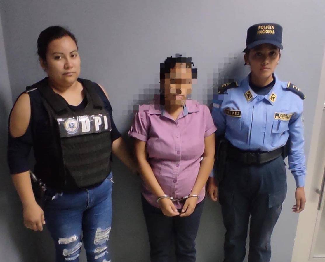 La mujer detenida es una ama de casa, de 33 años.