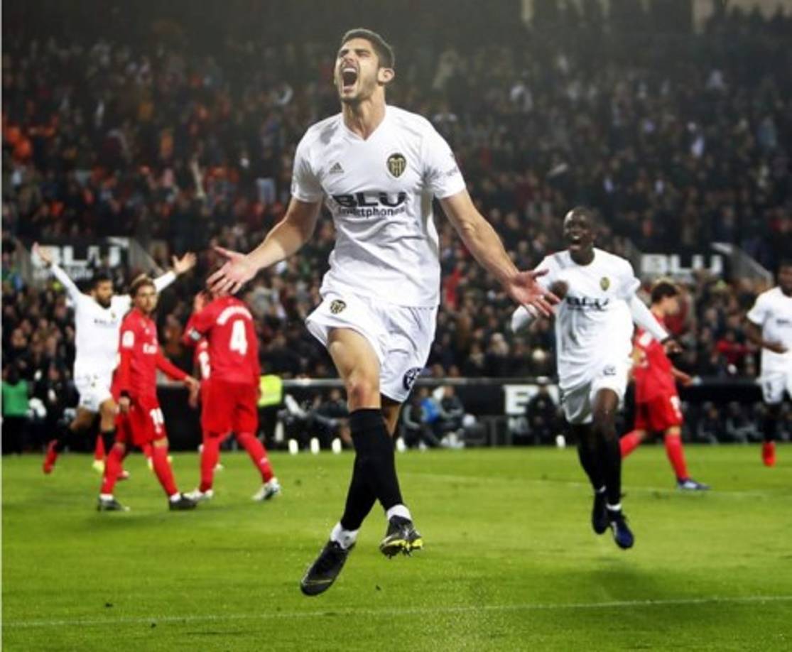 Gonçalo Guedes celebrando su golazo contra el Real Madrid. Foto cortesía Diario As