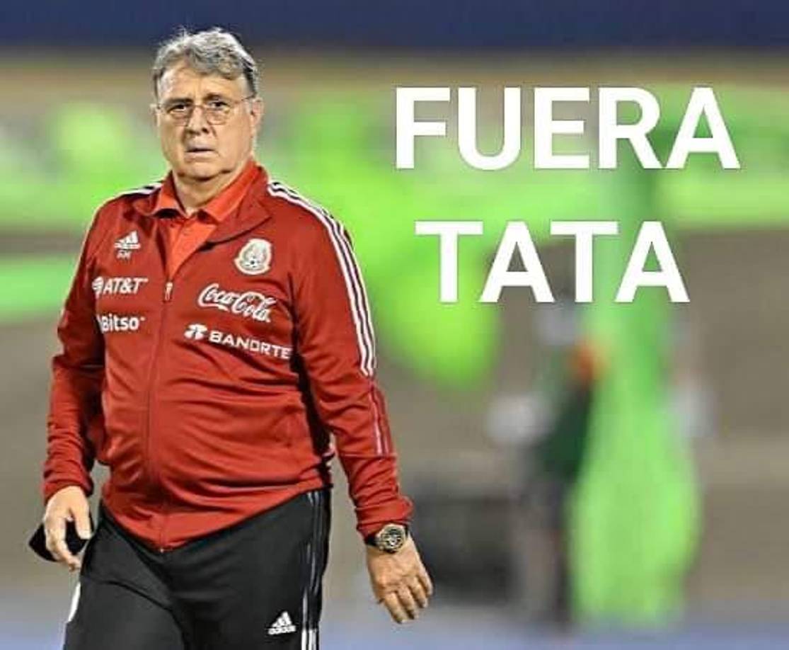 Como era de esperarse, la gente comenzó a pedir su salida e incluso hubo quienes pidieron que no se presentara al partido contra Arabia.