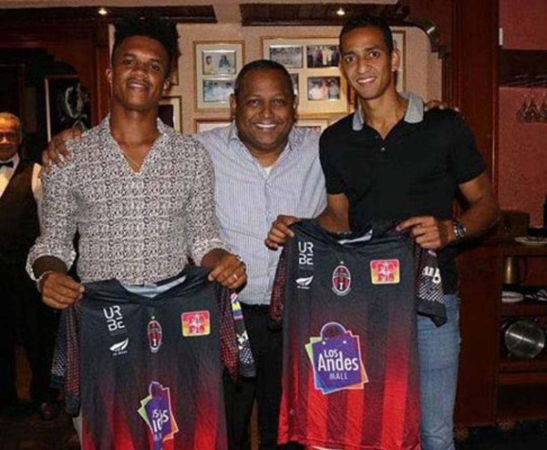 Luis Ovalle: El lateral panameño regresa a Panamá y ha sido anunciado como nuevo refuerzo del Sporting San Miguelito. Llega procedente del Olimpia.