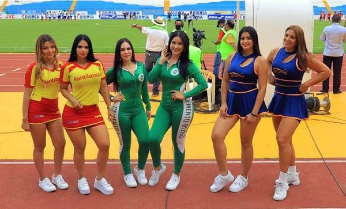 Las sexys edecanes de las marcas que patrocinan al Marathón robaron muchas miradas en el estadio Olímpico.
