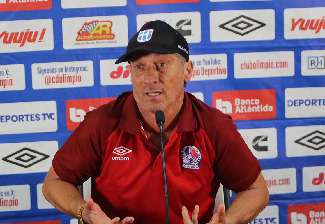 Pedro Troglio habla sobre la final con Motagua y rivalidad con Diego