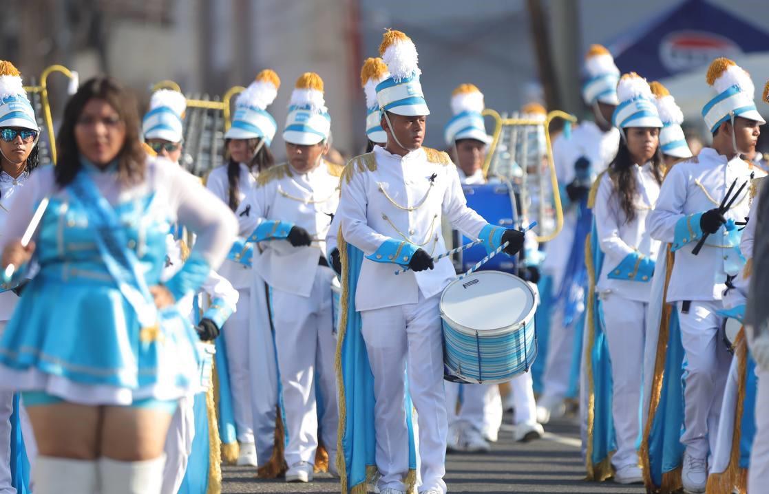 Fiesta cívica este 15 de septiembre; 73 colegios desfilan en Tegucigalpa