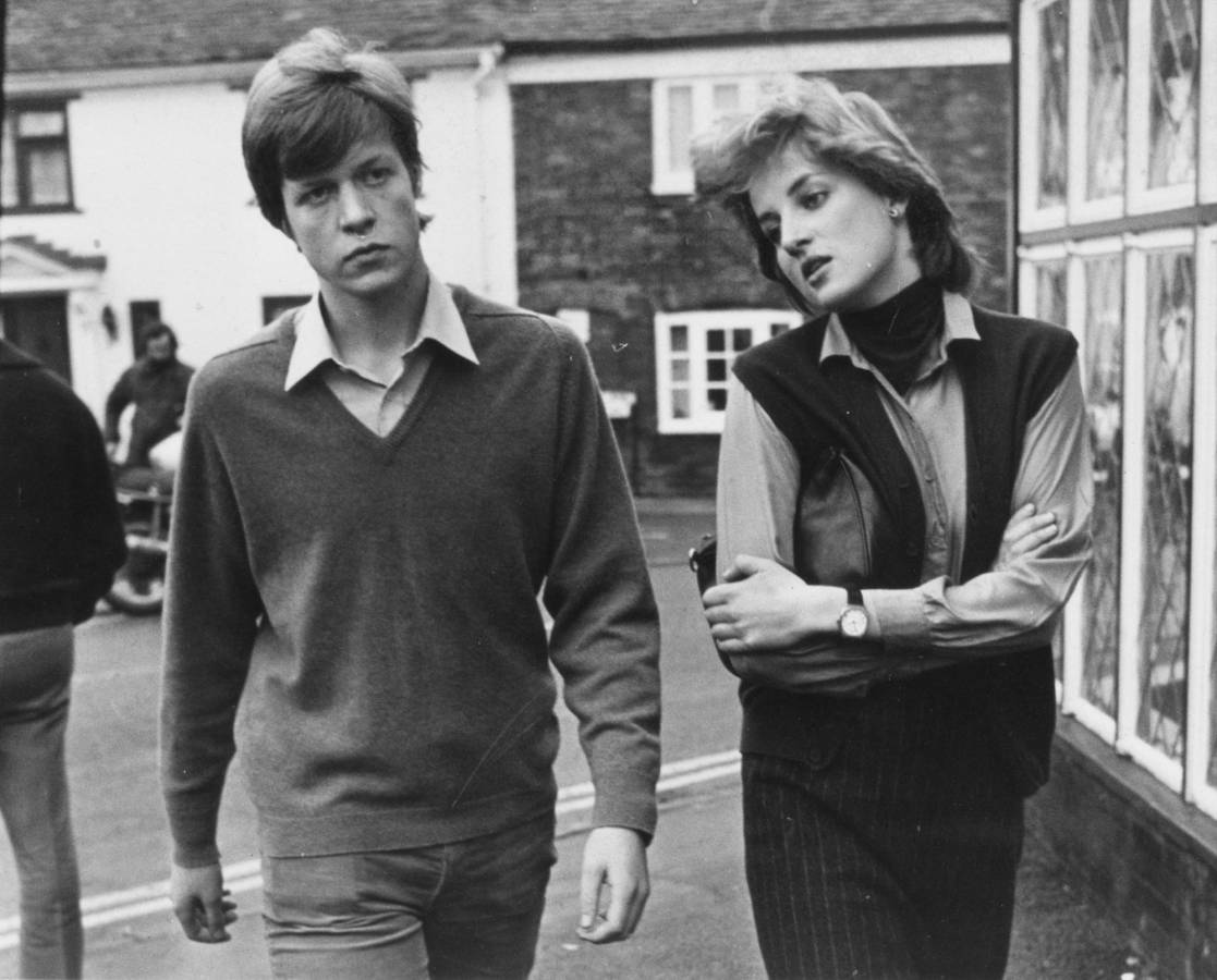 Charles Spencer y la princesa Diana en una foto de archivo.