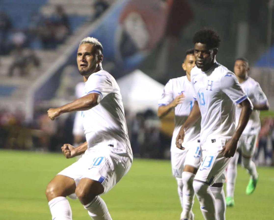 La celebración de Alex López tras su golazo a Trinidad y Tobago.