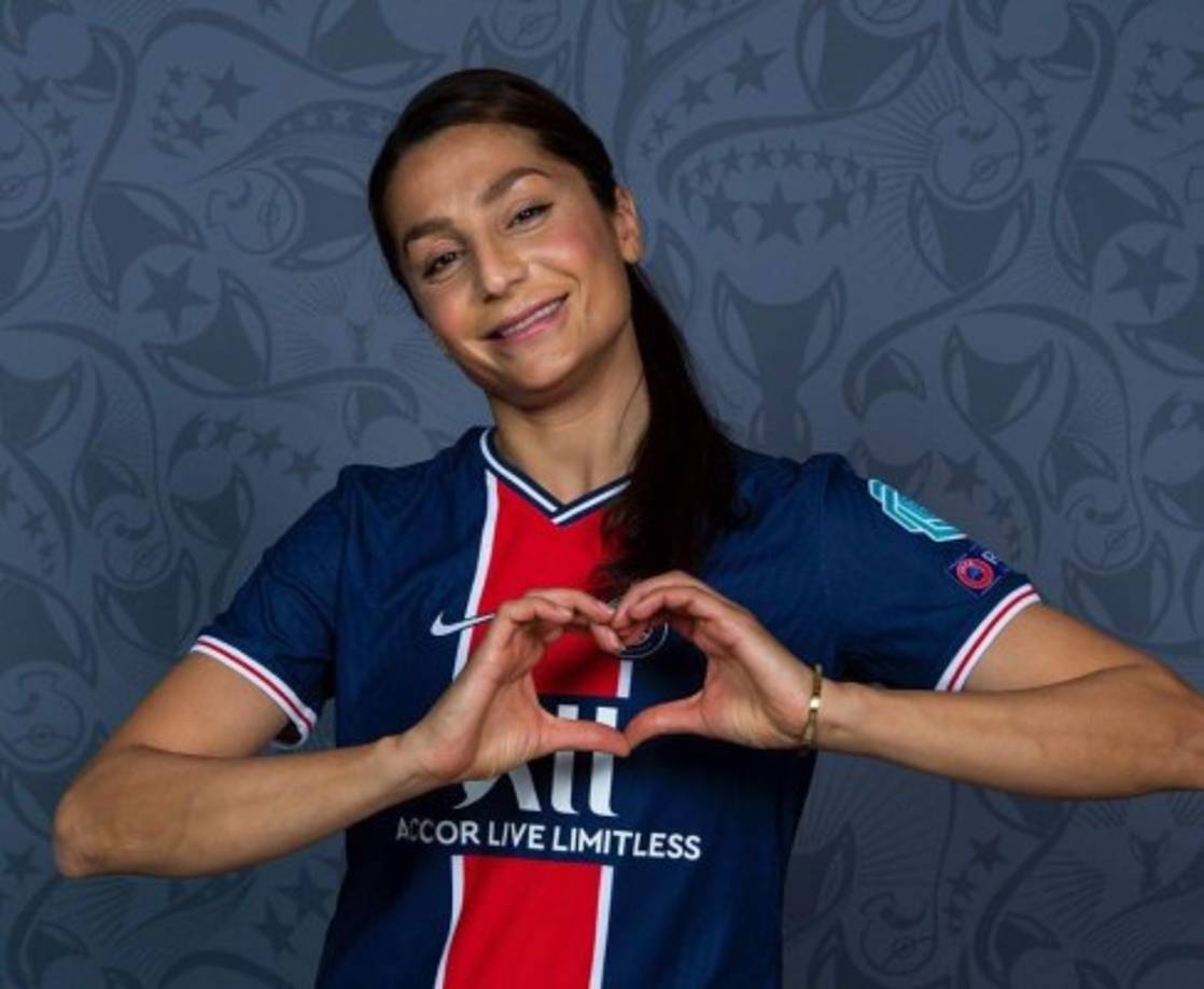 Comenzó su andadura profesional en clubes daneses hasta dar el salto a la prestigiosa Liga estadounidense, donde jugó con el Sky Blue FC y el Portland Thorns FC. Un breve paso por el Manchester City de Inglaterra precedió a su fichaje por el PSG en 2018, donde completa su tercera temporada.