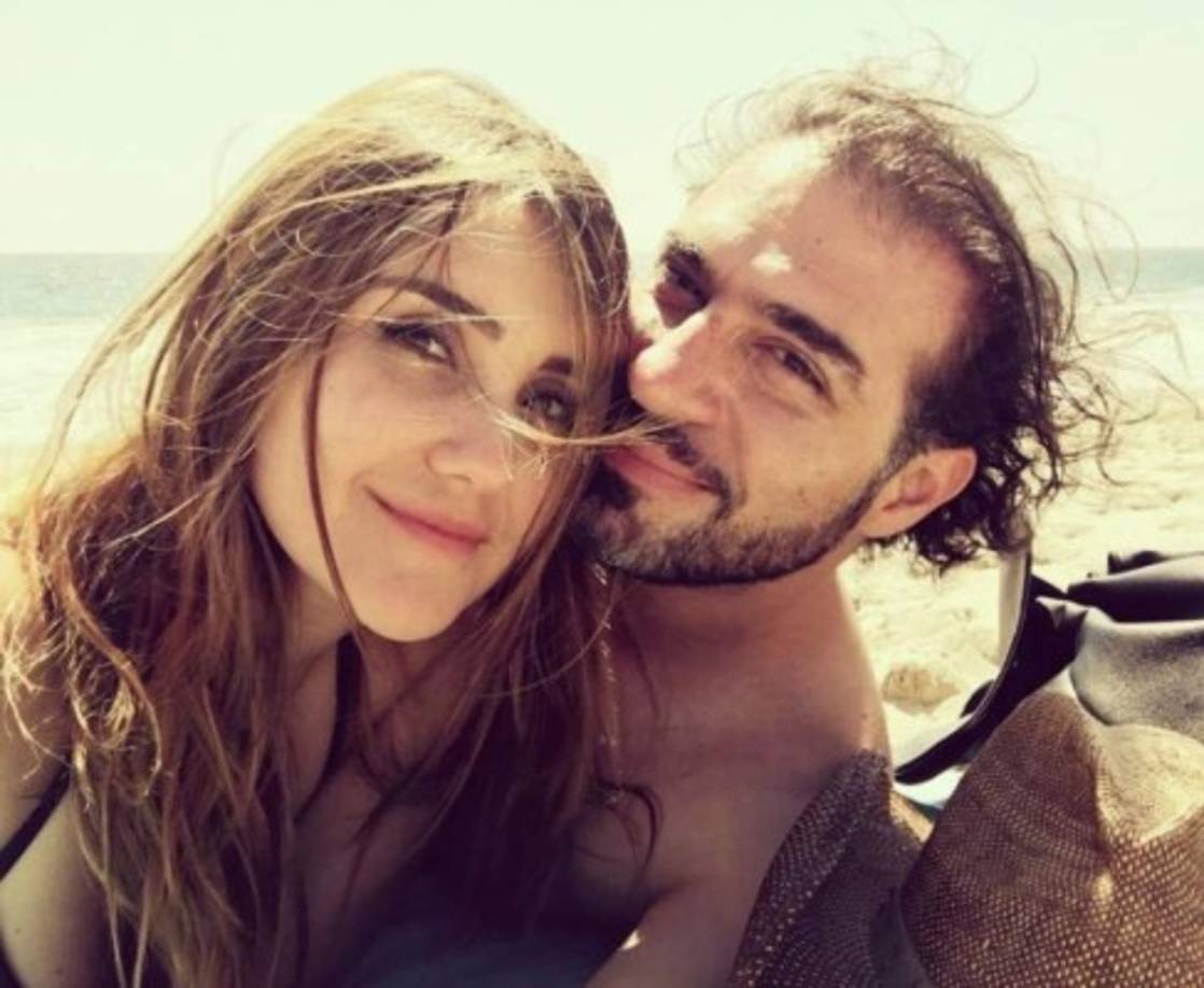 Paco es productor de cine, tv, documentales, músico, cineasta y además escritor.<br/><br/>De acuerdo con su sitio de Internet, Francisco comenzó su carrera escribiendo guiones para Televisa, participó en diversos programas como Vida TV y Ritmoson latino para los que escribió más de 3000 programas grabados y 600 programas en vivo. <br/><br/>Trabajó para el Climate Institute of Washington, NASA y la NOAA y ha sido ganador del Honorable Mention en el Metropolitan film Festival de Nueva York. Dentro de sus principales obras se encuentran 'Mis Días Contigo' (obra literaria), 'Huellas de febrero', 'Rompecorazones', 'Madre Tierra' y 'Los Serdán. Secretos de una familia de héroes'.