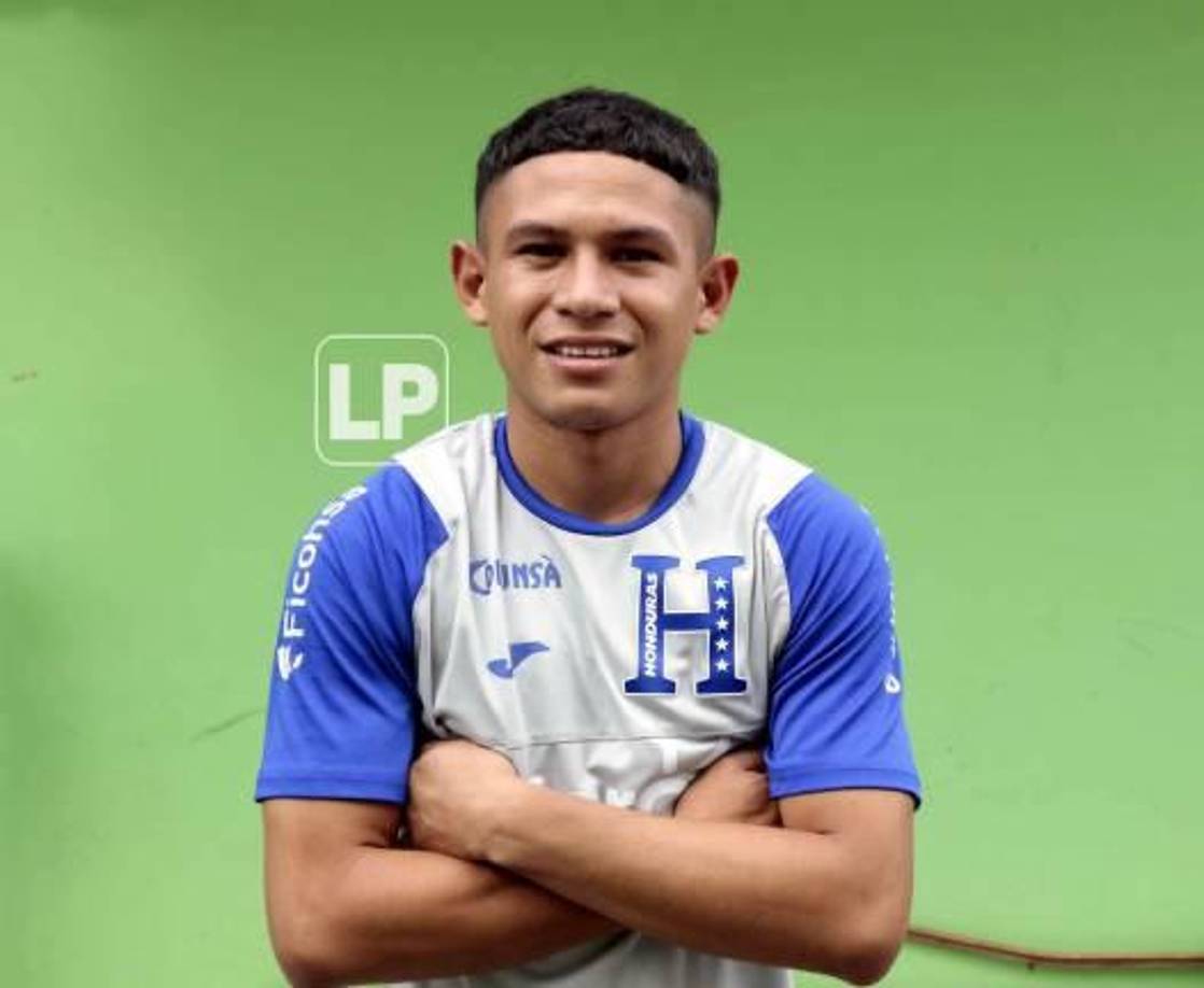 Odin Jafeth Ramos Peña es mediocampista del Marathón, tiene 18 años y nació un 16/02/2004 en San Pedro Sula, Cortés.