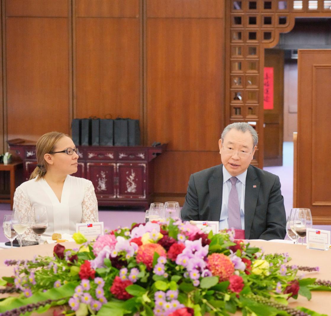 Taiwán previene a Honduras de lo que le espera con China