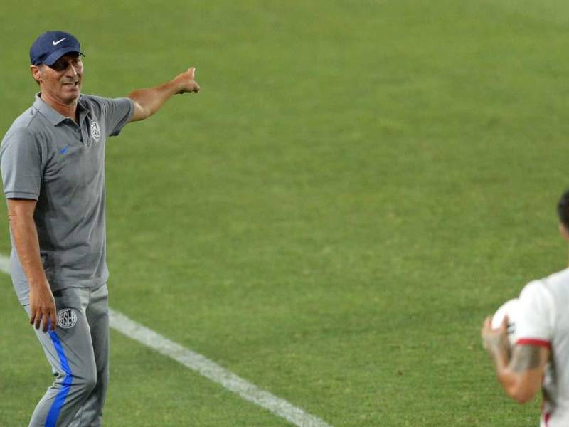 Pedro Troglio debutó con triunfo como DT de San Lorenzo.