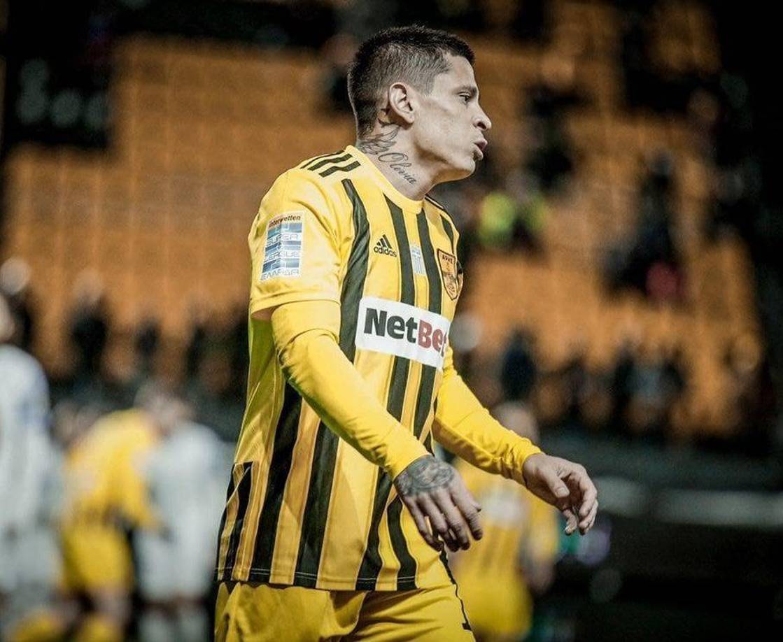 Juan Manuel Iturbe, argentino nacionalizado paraguayo, es uno de los reconocidos jugadores que militan en el Aris Salónica FC. Será compañero del catracho Luis Palma.