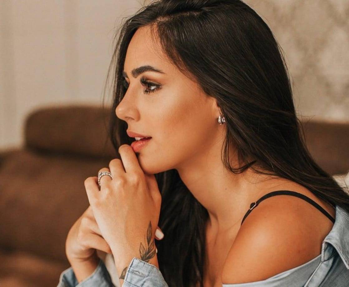 Además, también puede considerársele una influencer que está viendo incrementada su cantidad de seguidores de manera exponencial desde que su posible relación con Neymar se haya hecho pública.